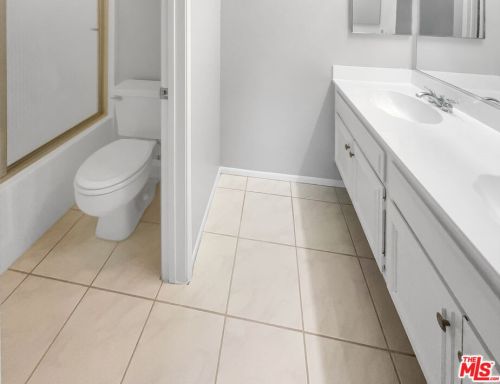 8504 Meadowridge St, Anaheim CA  92808-1221 exterior