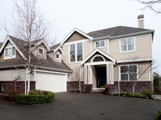 7512 Heather Ave, Snoqualmie, WA 98065-9740