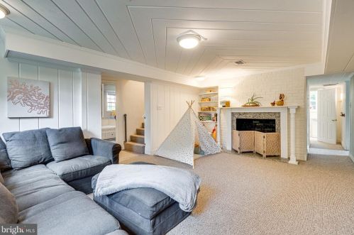 2218 Osborn Dr, Silver Spring MD 20910-1323 exterior