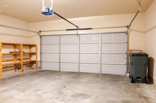 5515 Davis Ln, Austin TX  78749-3632 exterior