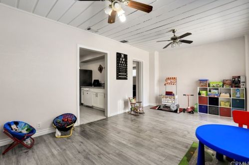 1401 Villa St, Riverside CA  92507-1332 exterior