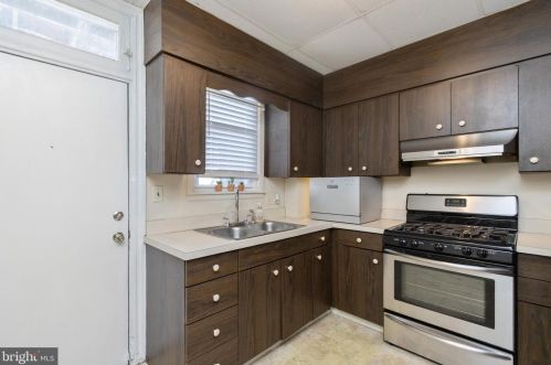 45 Hartman St, York PA  17403-1201 exterior