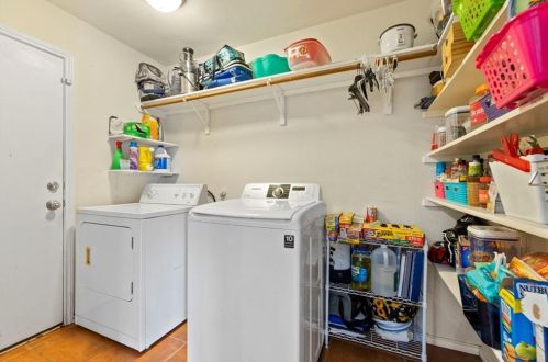 851 Brandi Cir, Uhland TX 78640-5340 exterior