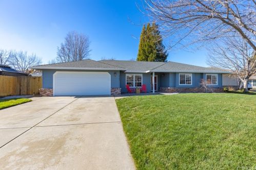 3283 Mount Whitney Ct, Chico, CA 95973-5815