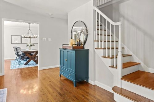 54 Misty Ln, Upper Stepney CT  06468-3215 exterior