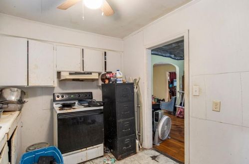 2509 Hood Ave, Atlanta GA  30318-6143 exterior