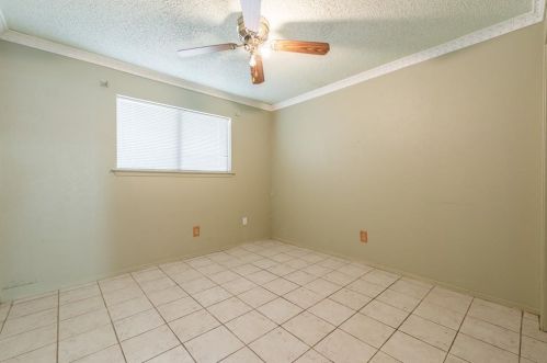 100 Grand Mdw Dr, Fort Worth TX 76108-3942 exterior