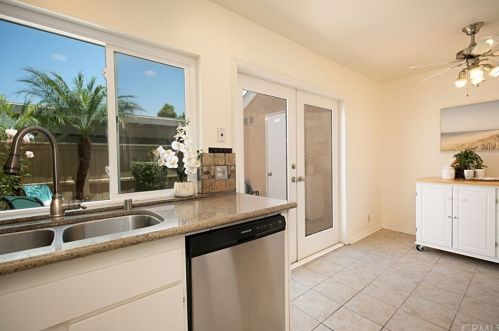 17 Woodfern, Irvine CA  92614-5457 exterior