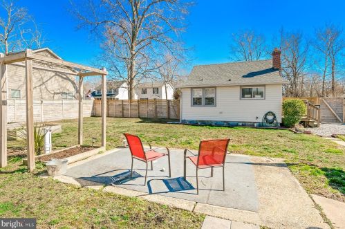 4962 Elm St, Shady Side MD 20764-9655 exterior