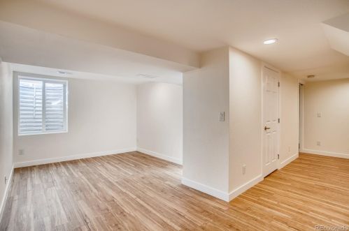 321 Downing St, Denver CO 80218-3919 exterior