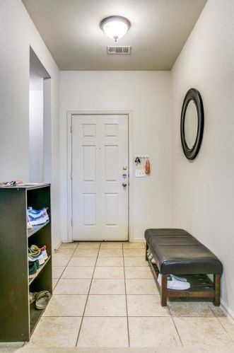 125 Camelia Pkwy, Uhland TX  78640-5732 exterior