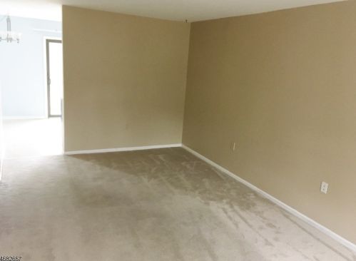 77 Wood Duck Ct, Hackettstown NJ  07840-3321 exterior