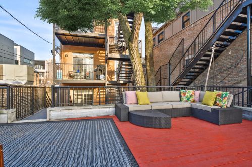 1902 Halsted St, Chicago IL  60608-3417 exterior