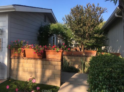 2517 Shadow Lk, Santa Ana, CA 92705-6981