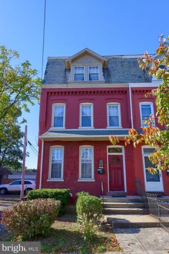 114 College Ave, Lancaster, PA 17603-3316