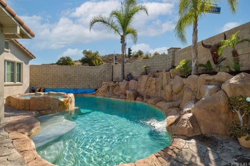 5460 Full Moon Ct, Anaheim CA  92807-4700 exterior