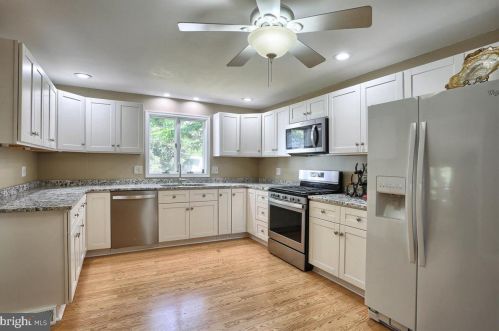 126 Cedar St, Carlisle PA  17013-2201 exterior