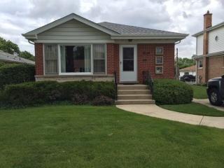 8657 Oketo Ave, Niles IL  60714-2067 exterior