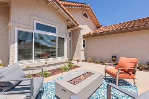 1950 Cherrywood St, Vista CA exterior