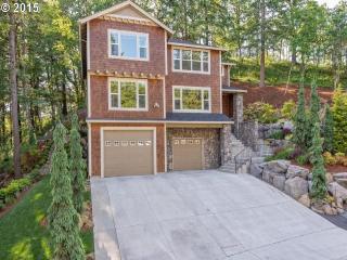 555 Mitchell St, Camas, WA 98607-2620