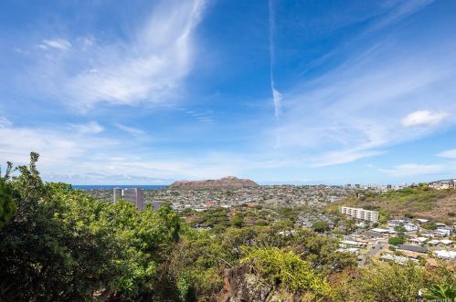 1632 Halekoa Pl, Honolulu HI 96821-1128 exterior