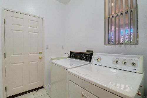 941 Paseo La Cresta, Chula Vista CA  91910-6729 exterior