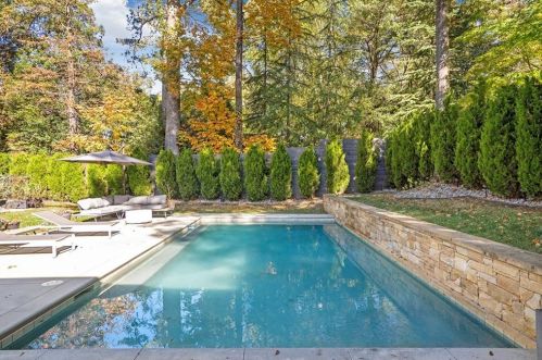 1104 Citadel Dr, Atlanta GA  30324-3816 exterior