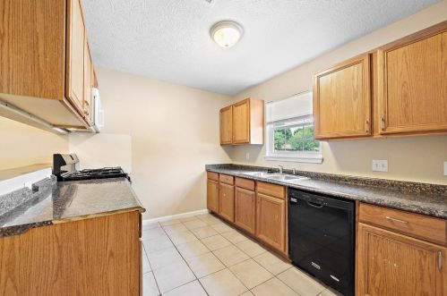 3222 Scotch Moss Ln, Morgans Point TX  77571-3678 exterior