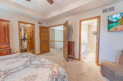 1223 Foxpointe Dr, Sycamore IL  60178-3219 exterior