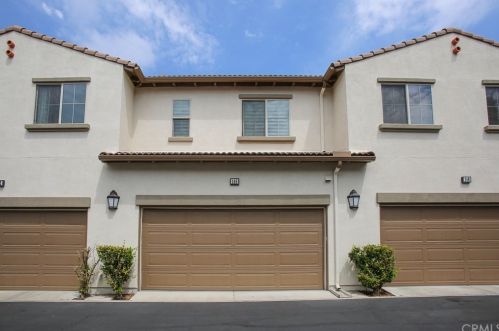 146 Hedge Bloom, Irvine CA  92618-1517 exterior
