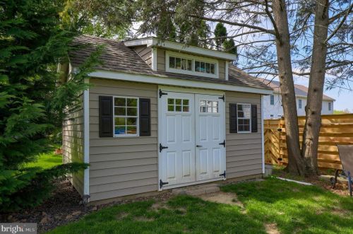 1518 Sunset Ave, Lancaster PA  17601-4328 exterior