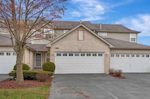 6953 Century Ct, Tinley Park, IL 60477-3636