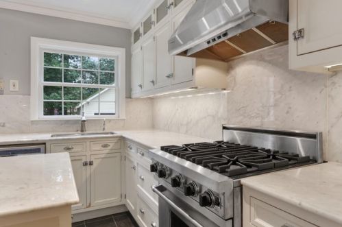 149 Beverly Rd, Atlanta GA  30309-2655 exterior