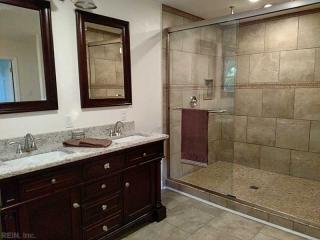 2004 Buckland St, Chesapeake, VA 23324-3203