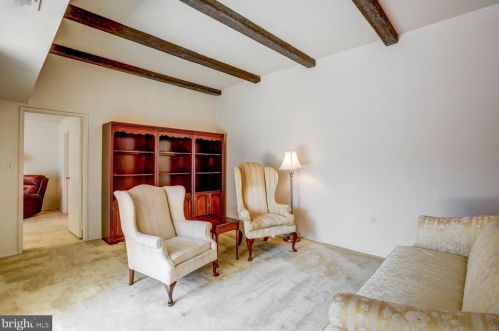 45 Valleybrook Dr, Lancaster PA  17601-4612 exterior