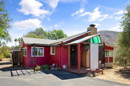 15196 Olde Highway 80, El Cajon, CA 92021-2439