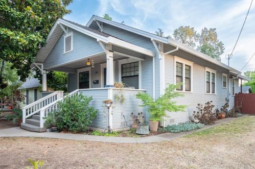 1702 Salem St, Chico, CA 95928-7051
