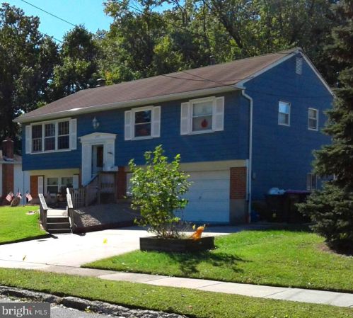 202 Mardale Dr, Somerdale, NJ 08083-2624