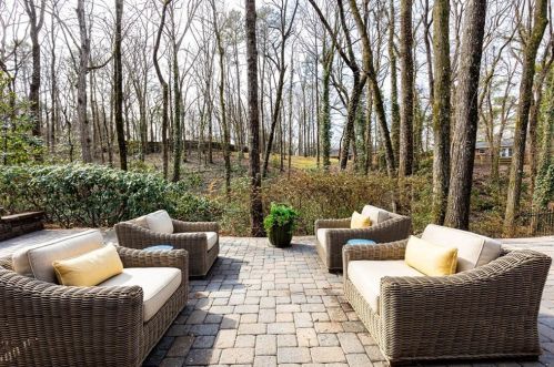 700 Glengate Pl, Atlanta GA  30328-7257 exterior