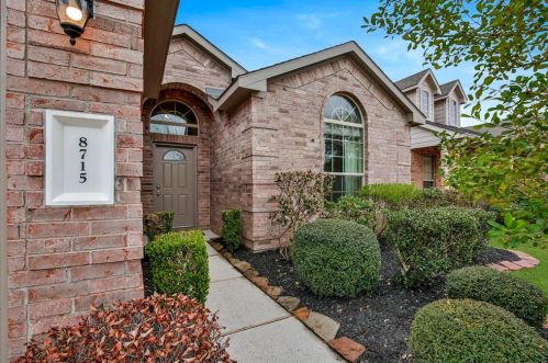 8715 Auburn Mane Dr, Tomball, TX 77375-7203