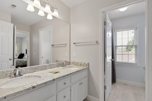 10610 Sugar Crest Ave, Duluth GA  30097-7843 exterior
