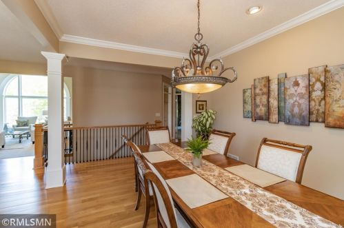 5 Hawthorne Ct, Saint Paul MN  55127-6476 exterior