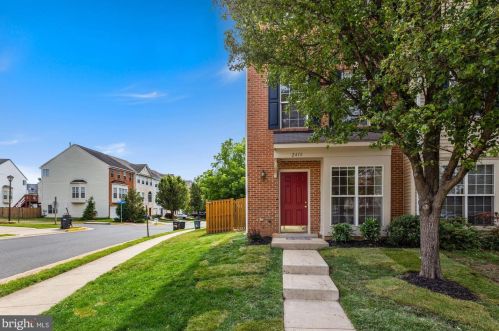 2418 Misty Dawn Ct, Herndon, VA 20171-3075