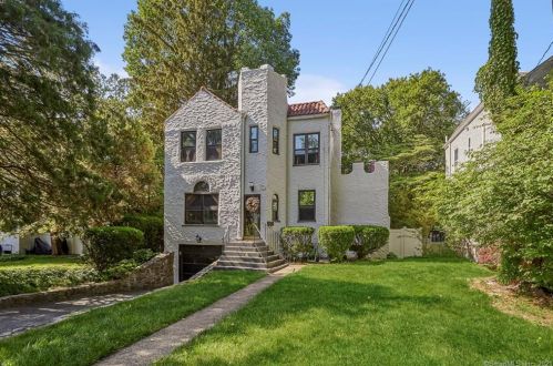 41 Lockwood Ln, Norwalk, CT 06851-5807