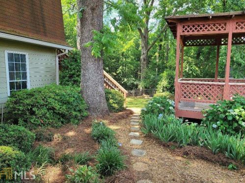 393 Belair Dr, Stockbridge GA  30281-2080 exterior