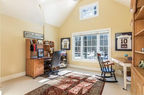 11 Blueberry Hill Reserve, Deep River CT  06419-2330 exterior