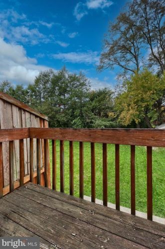 230 Parklawn Ct, Lancaster PA  17601-2660 exterior