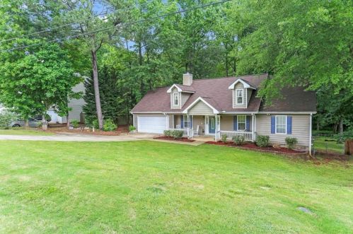 130 Lakefront Dr, Porterdale, GA 30016-4235