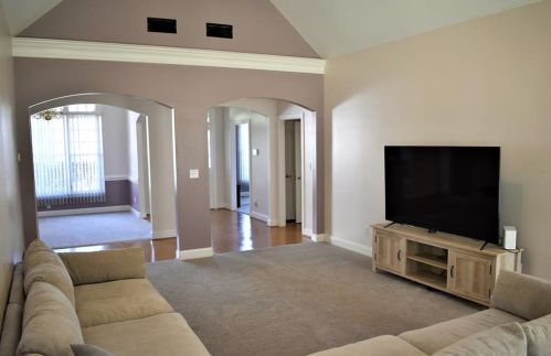 729 Lynn Milam Ln, Conyers GA  30094-4108 exterior