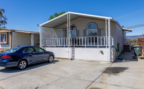 19 Del Rey Dr, Vacaville, CA 95687-9422